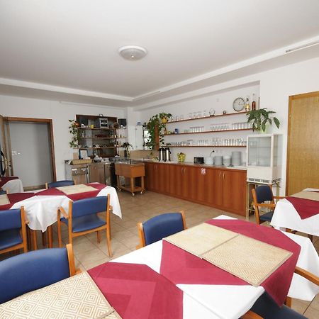 Bed and Breakfast Pansion Antonio Славонски-Брод Экстерьер фото